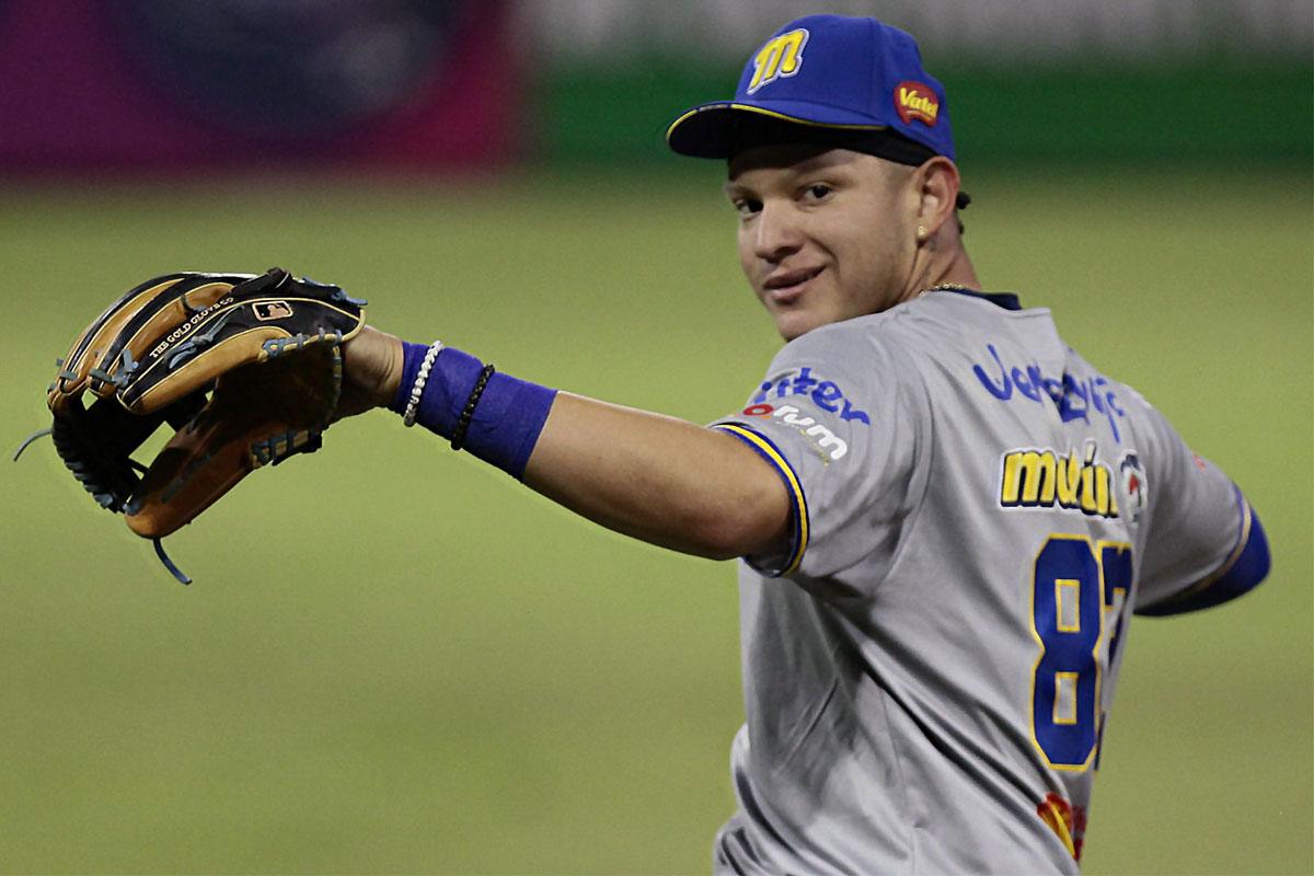 Luis Suisbel vino a echar el ancla en la tercera base del Magallanes