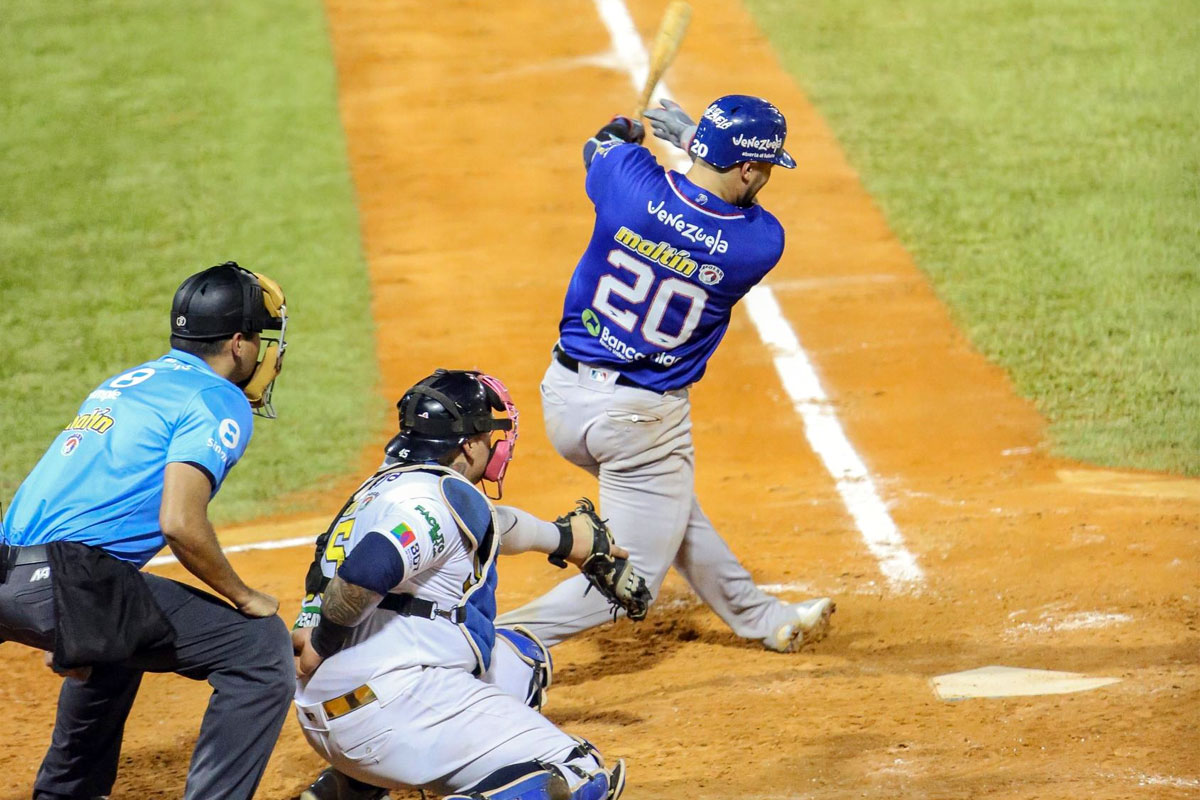 Tiburones culminó la semana con importante victoria sobre Tigres